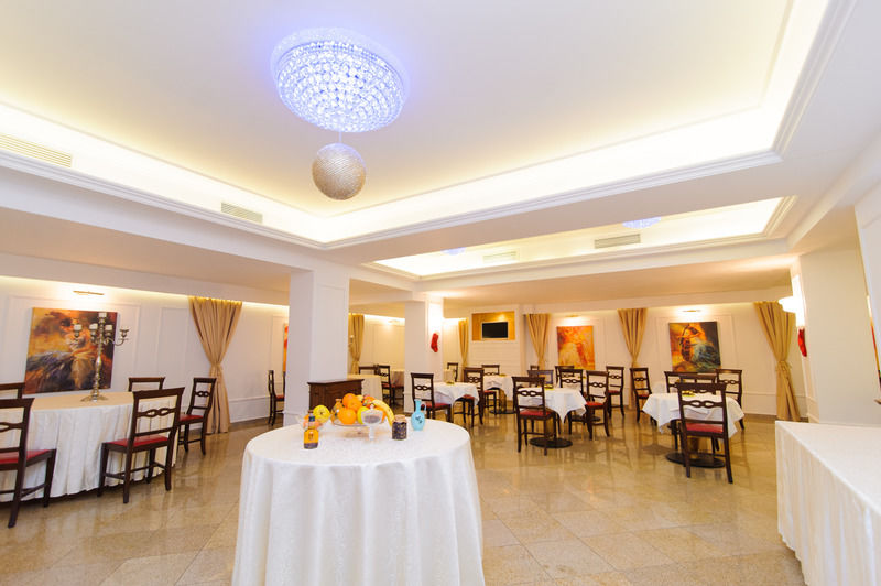Dbh Bucharest Hotel Kültér fotó