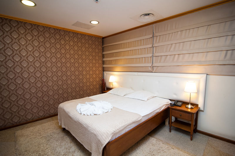 Dbh Bucharest Hotel Kültér fotó