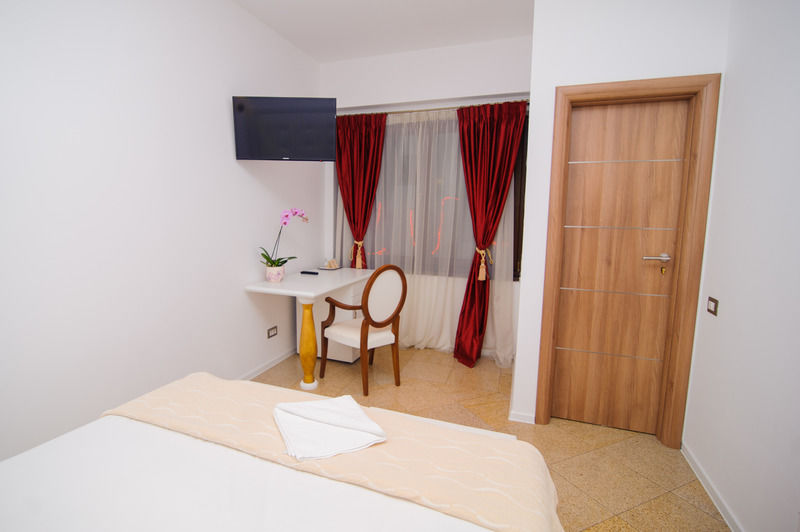 Dbh Bucharest Hotel Kültér fotó