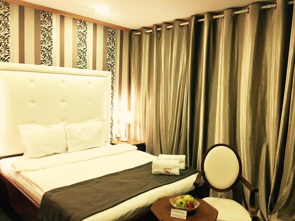 Dbh Bucharest Hotel Kültér fotó