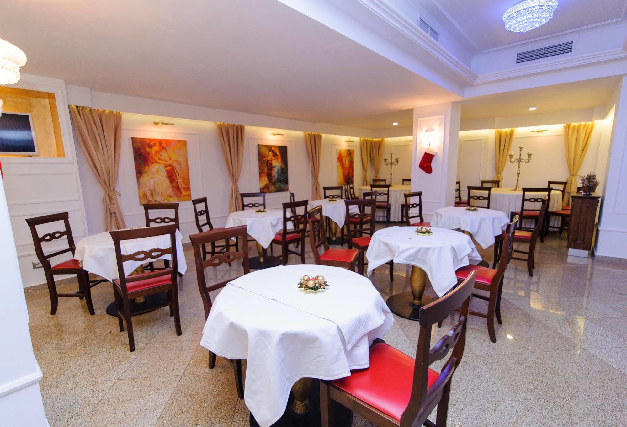 Dbh Bucharest Hotel Kültér fotó