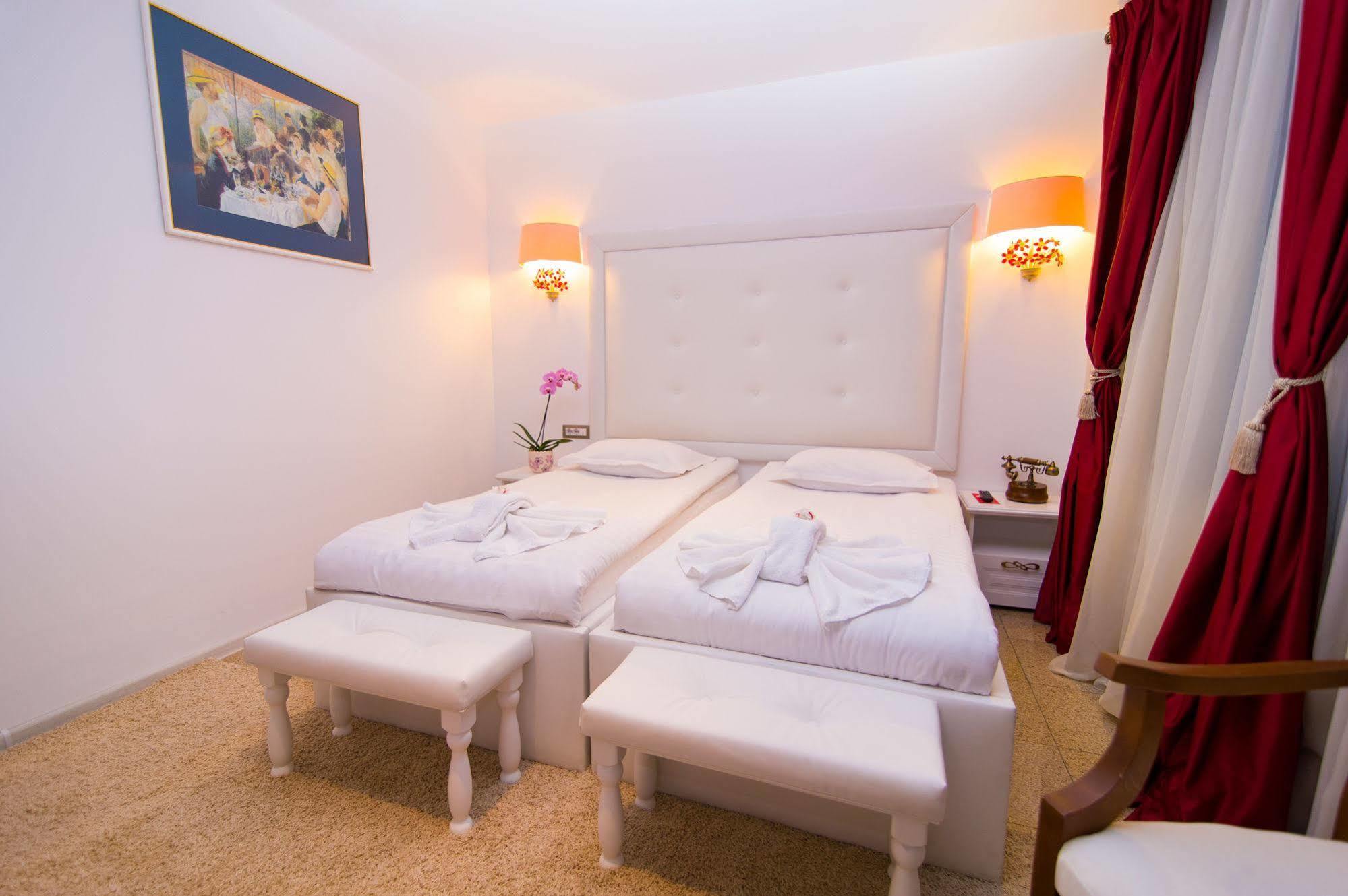 Dbh Bucharest Hotel Kültér fotó