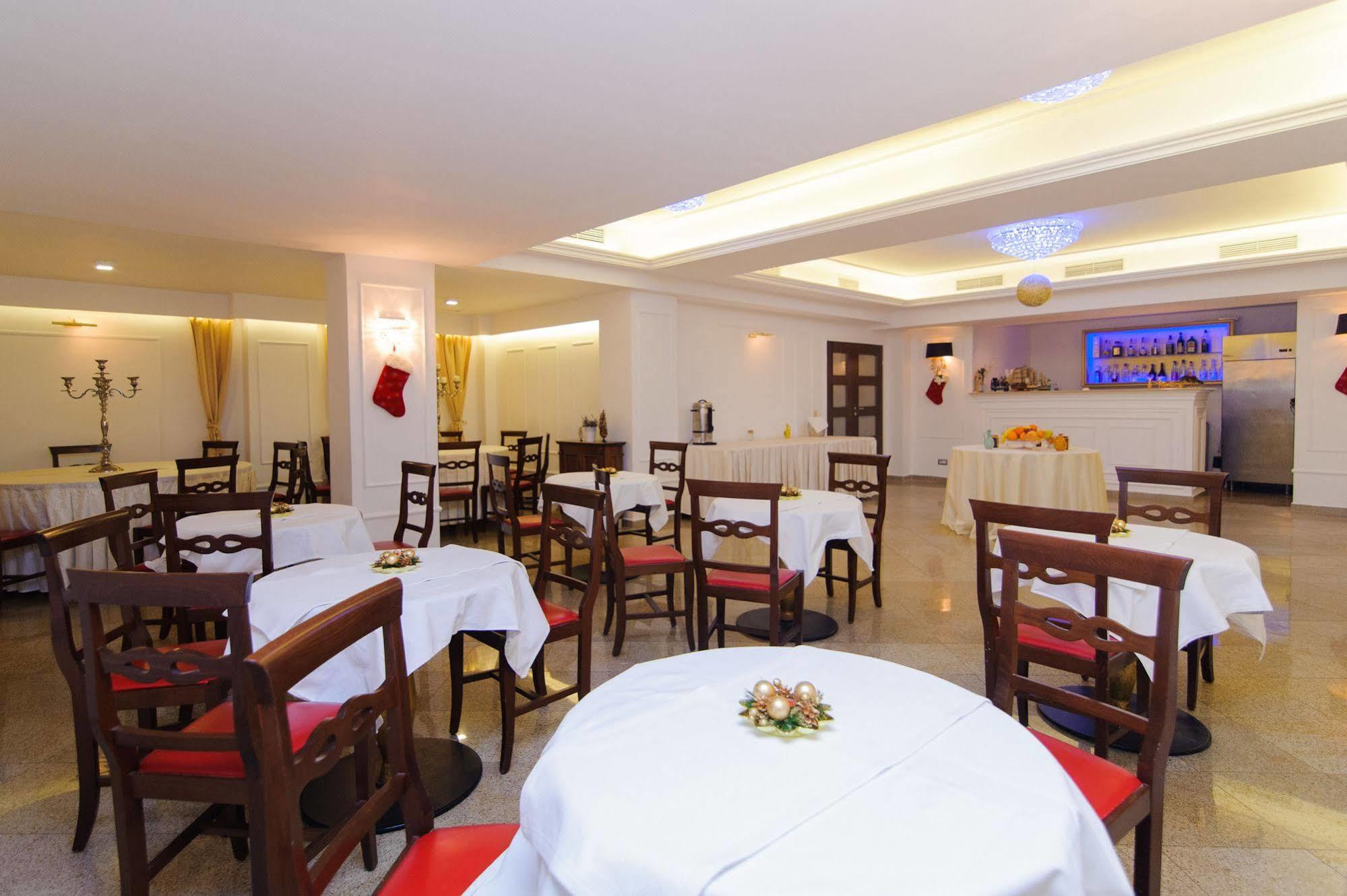 Dbh Bucharest Hotel Kültér fotó