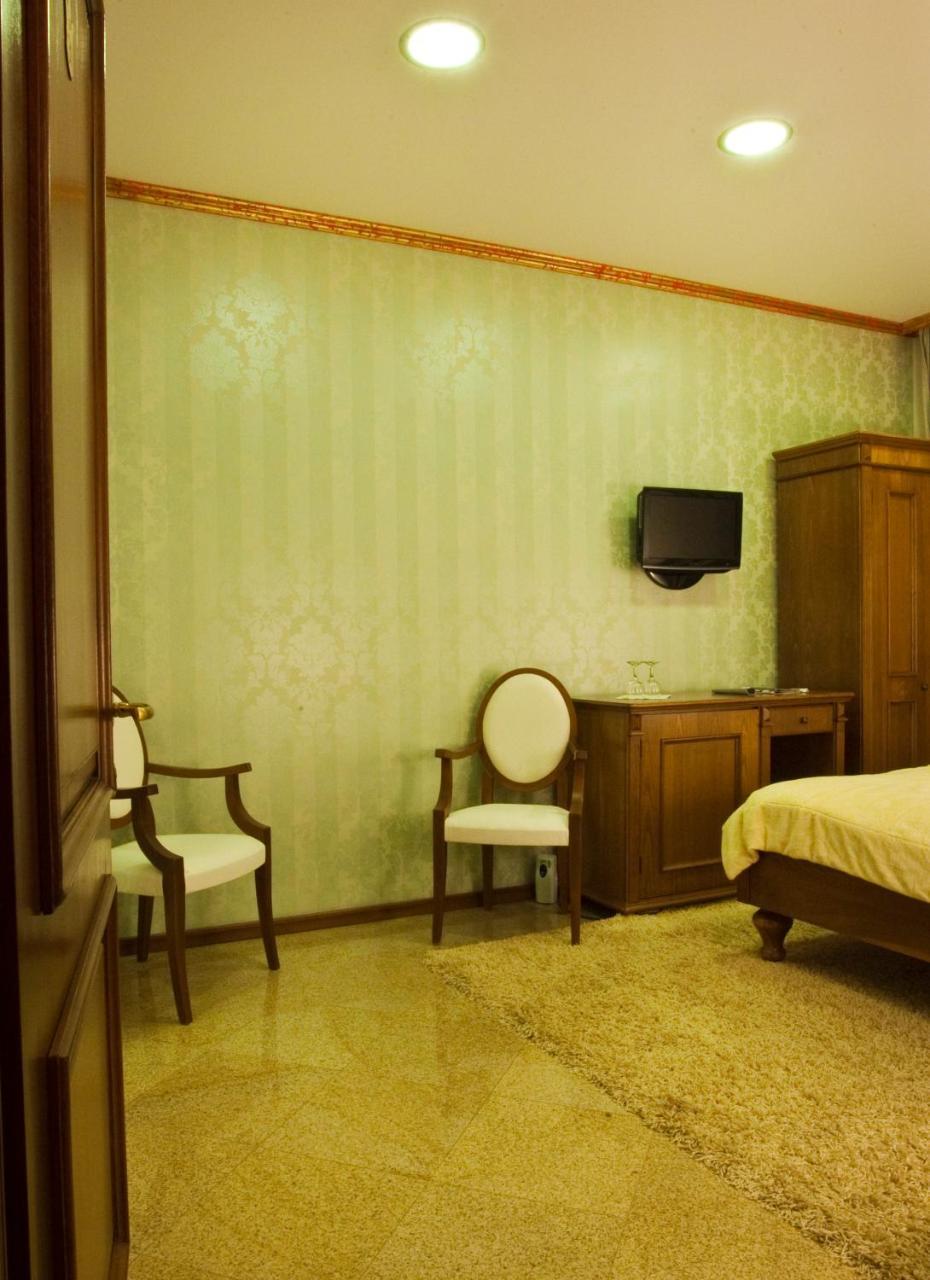 Dbh Bucharest Hotel Szoba fotó